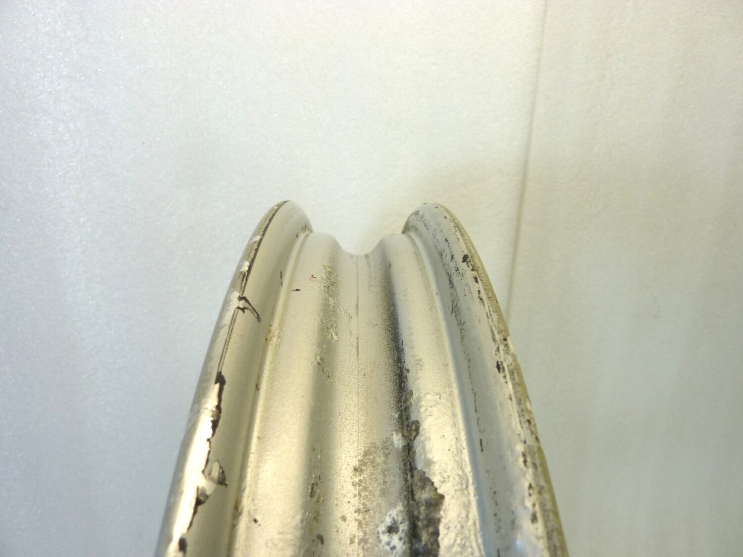 Cerchio anteriore Guzzi V35 V50 2 1,85 18 ruota cod GU19610300 GU19610305 vedi mozzo - immagine 7