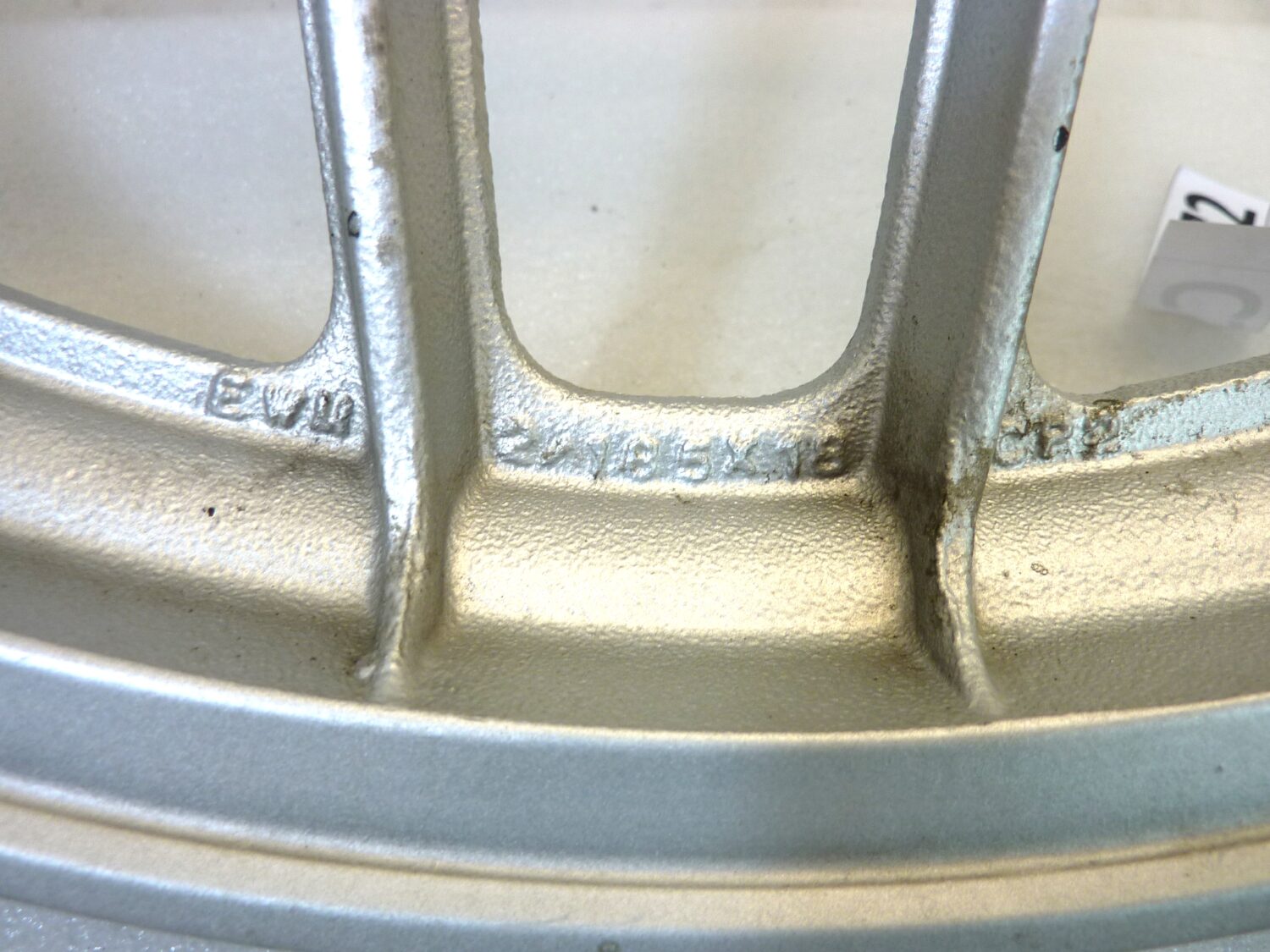 Cerchio anteriore Guzzi V35 V50 2 1,85 18 ruota cod GU19610300 GU19610305 vedi mozzo - immagine 12