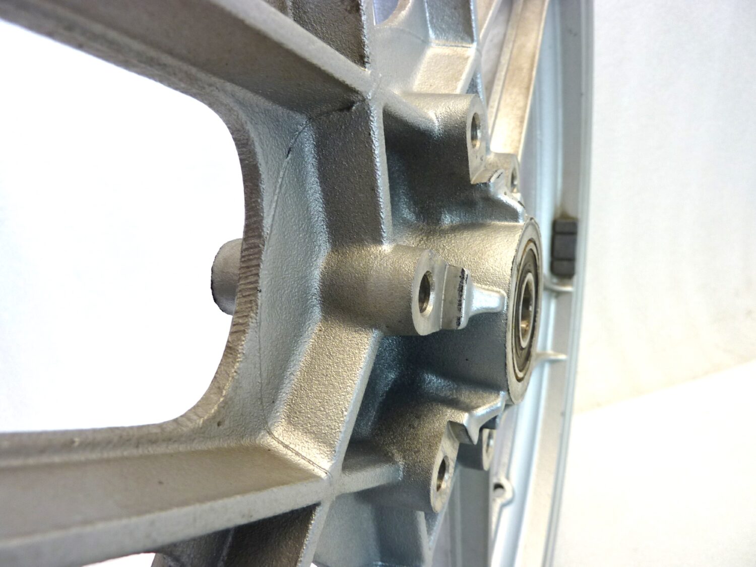 Cerchio anteriore Guzzi V35 V50 2 1,85 18 cod GU19610300 GU19610305 vedi foto mozzo ruota - immagine 12