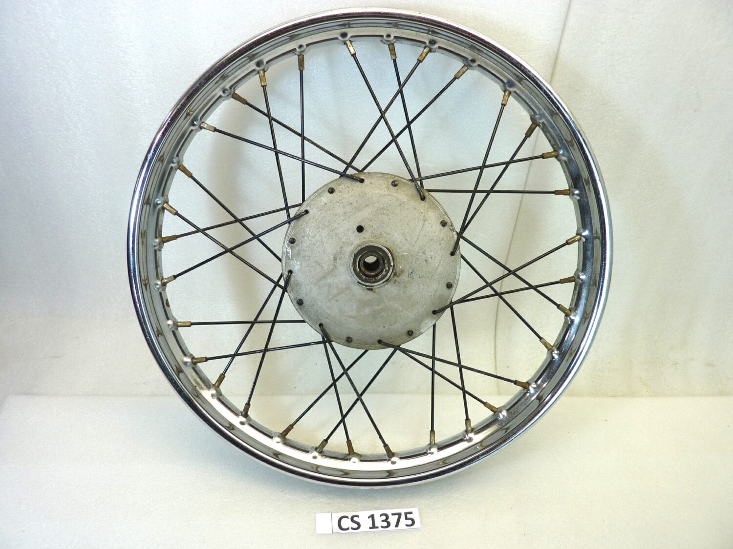 Cerchio moto epoca vari modelli Sanremo 17 x 2 1/4 mozzo 20301 canale esterno 59,3 mm interno 40,2 mm diam 456 mm ruota