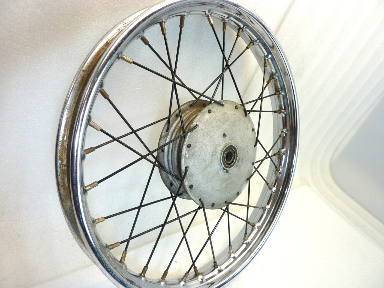 Cerchio moto epoca vari modelli Sanremo 17 x 2 1/4 mozzo 20301 canale esterno 59,3 mm interno 40,2 mm diam 456 mm ruota - immagine 2