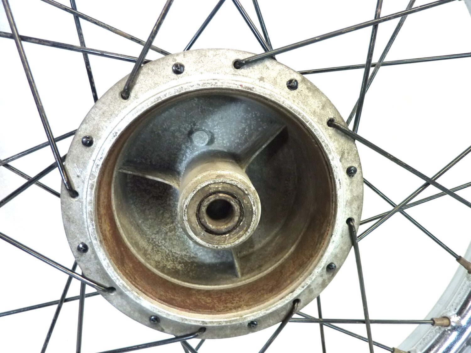 Cerchio moto epoca vari modelli Sanremo 17 x 2 1/4 mozzo 20301 canale esterno 59,3 mm interno 40,2 mm diam 456 mm ruota - immagine 7