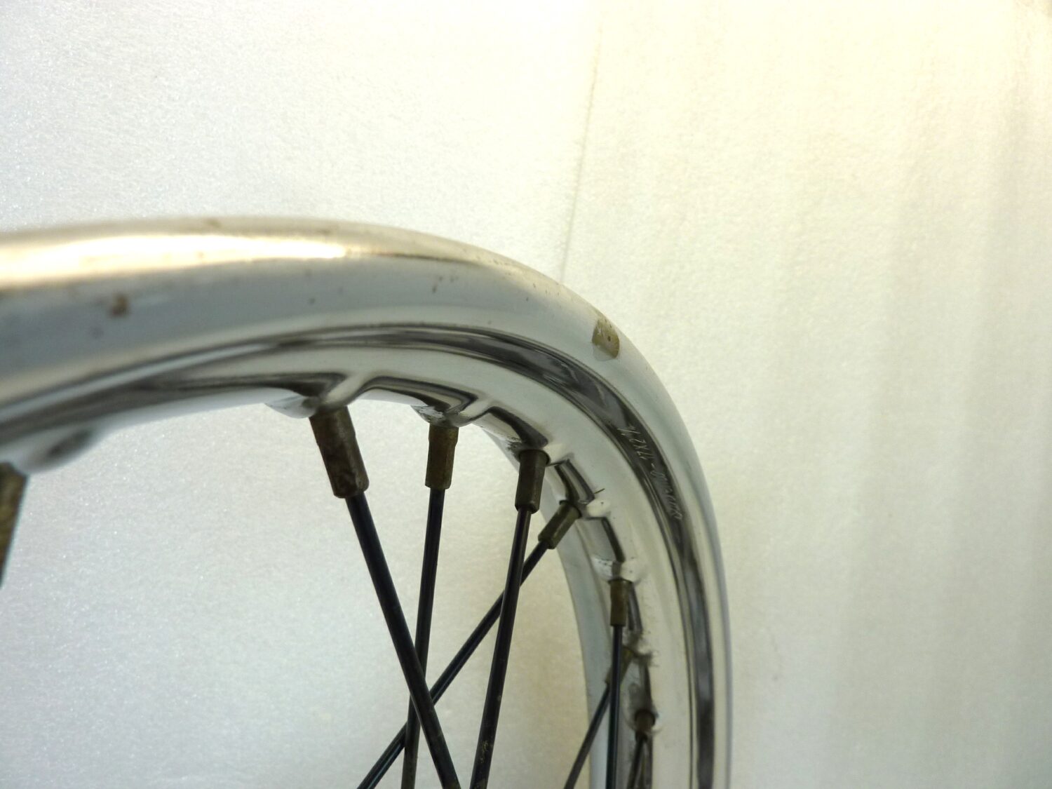 Cerchio moto epoca vari modelli Sanremo 17 x 2 1/4 mozzo 20301 canale esterno 59,3 mm interno 40,2 mm diam 456 mm ruota - immagine 9
