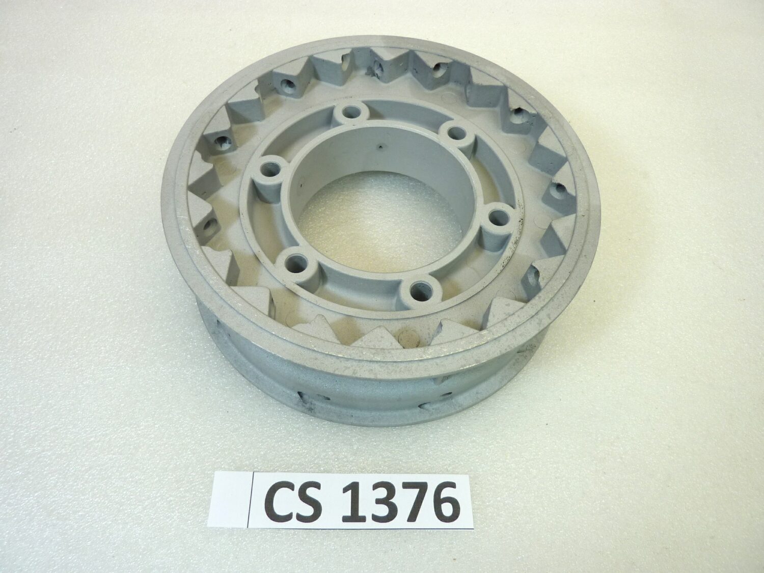 Mozzo ruota anteriore Guzzi California Nevada 40 fori grezzo diam 180 mm interasse fori 103 mm Nuovo fondo di magazzino - VEDI FOTO - LEGGI DESCRIZIONE