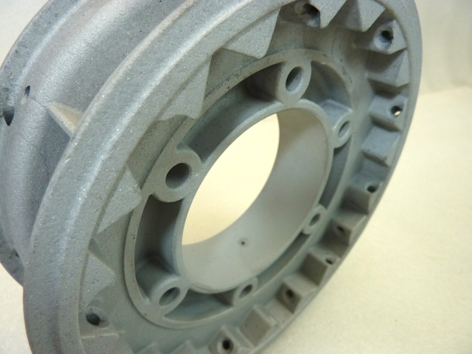Mozzo ruota anteriore Guzzi California Nevada 40 fori grezzo diam 180 mm interasse fori 103 mm Nuovo fondo di magazzino - VEDI FOTO - LEGGI DESCRIZIONE - immagine 8