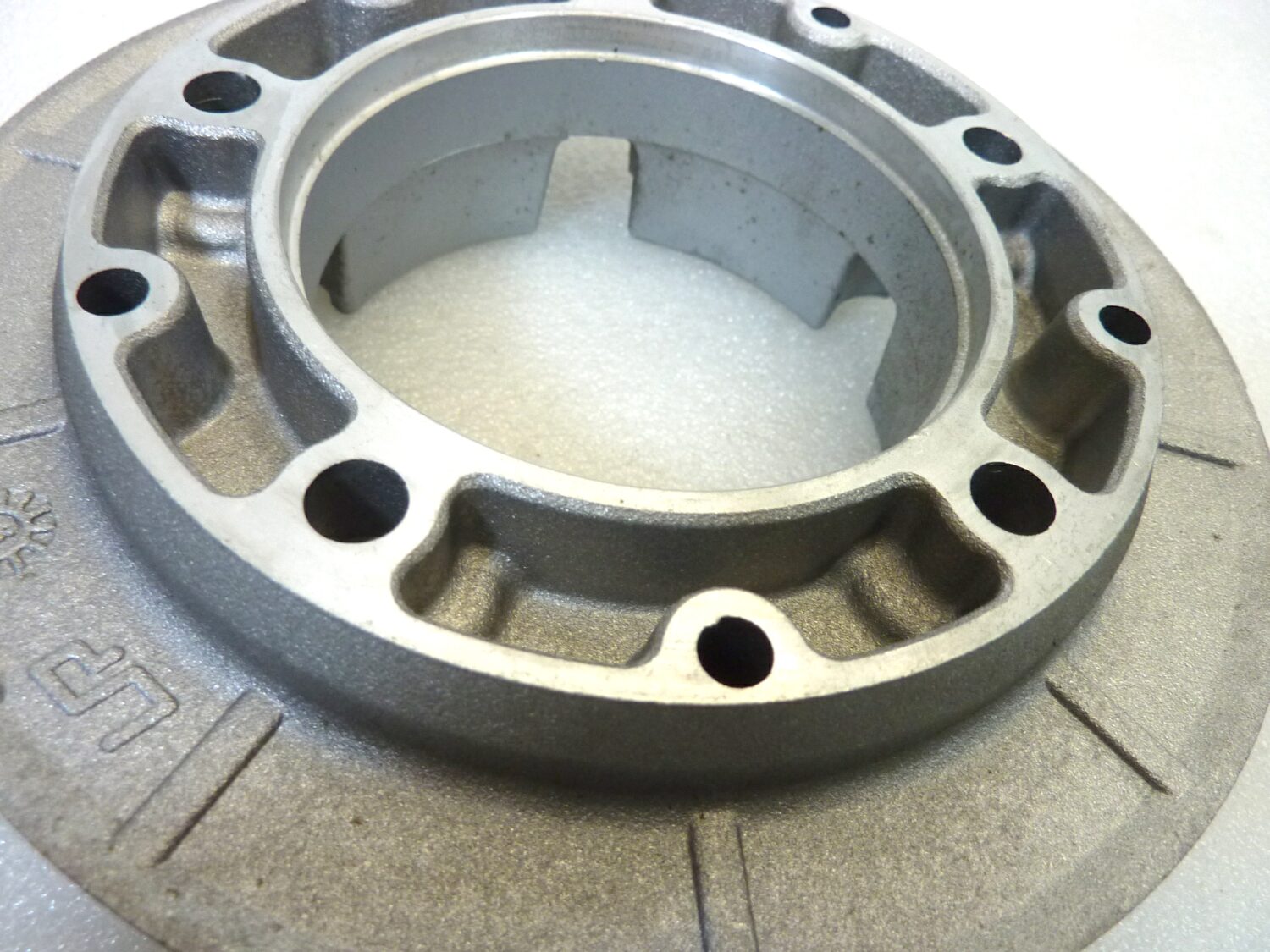 Flangia portadisco anteriore Guzzi Quota 1000 cod GU30620330 Nuovo fondo di magazzino - VEDI FOTO - LEGGI DESCRIZIONE - immagine 11