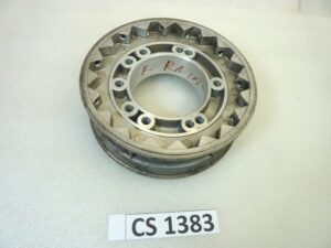 Mozzo ruota anteriore Guzzi California diam 174 mm interasse fori 104 mm