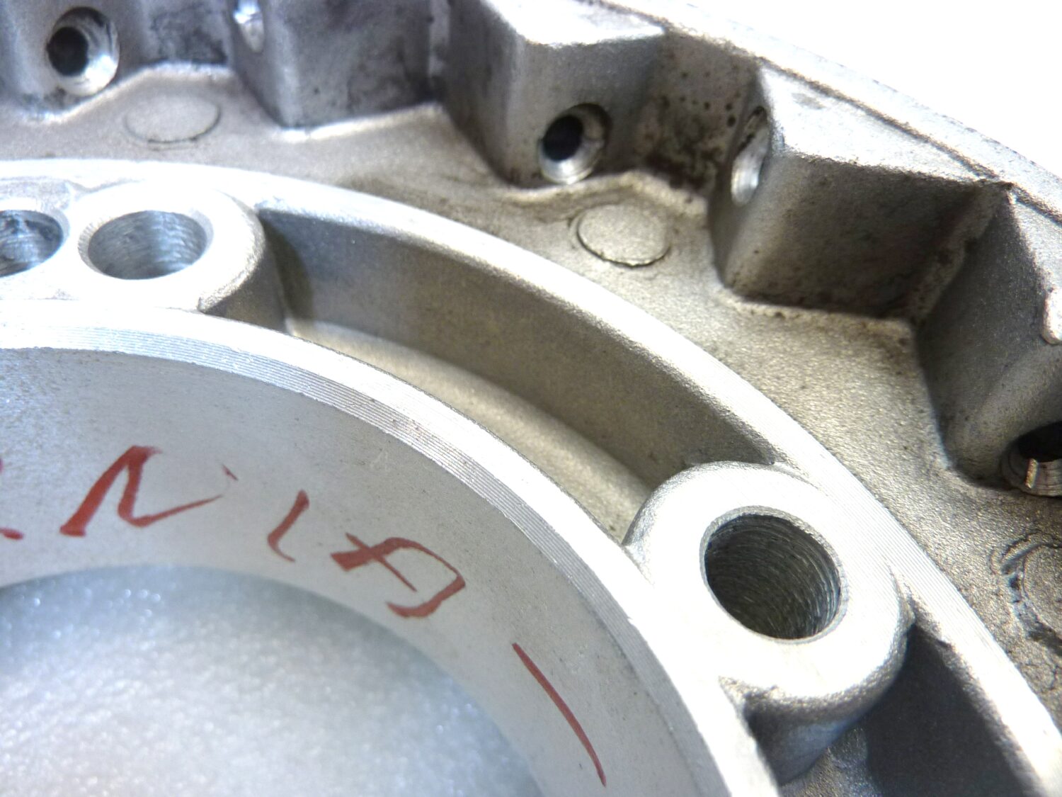 Mozzo ruota anteriore Guzzi California diam 174 mm interasse fori 104 mm - immagine 5