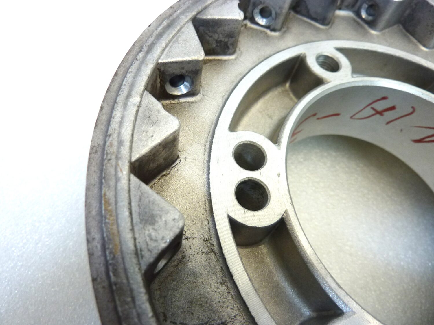 Mozzo ruota anteriore Guzzi California diam 174 mm interasse fori 104 mm - immagine 11