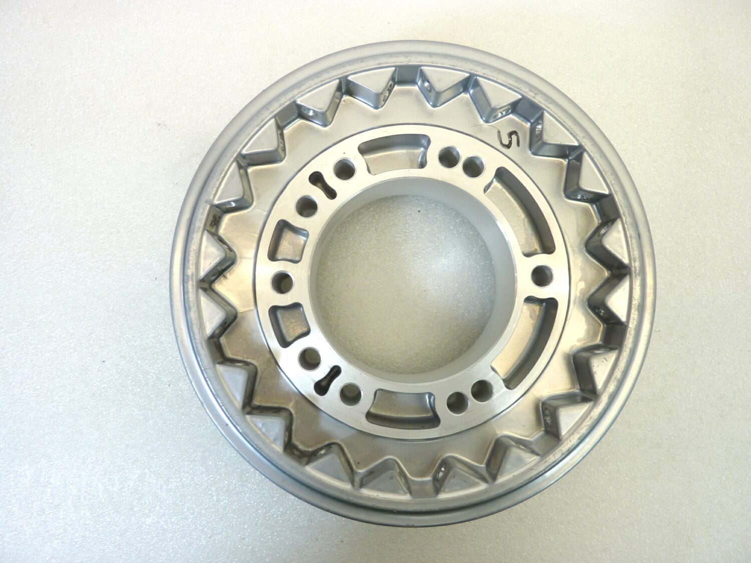 Mozzo ruota anteriore Guzzi California 40 fori diam 180 mm interasse fori 104 mm Nuovo fondo di magazzino - VEDI FOTO - LEGGI DESCRIZIONE - immagine 5