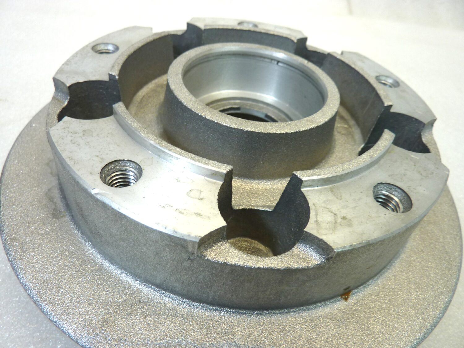Flangia portadisco anteriore Guzzi California 3 1000 GT cod 29620360 Nuovo fondo di magazzino - VEDI FOTO - LEGGI DESCRIZIONE - immagine 4