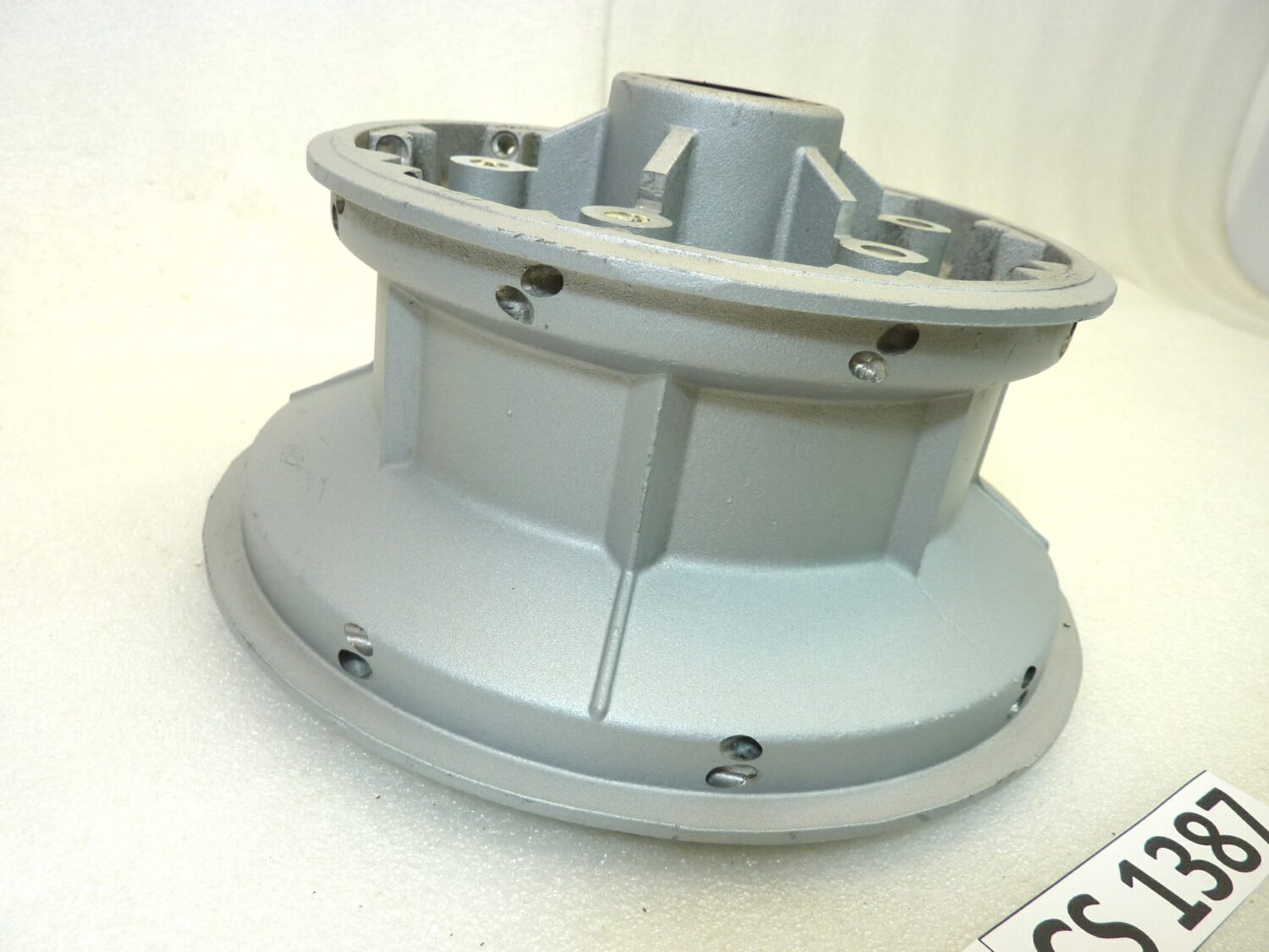 Mozzo ruota posteriore Guzzi Nevada 750 2009 - 2013 cod 32632260 - immagine 2