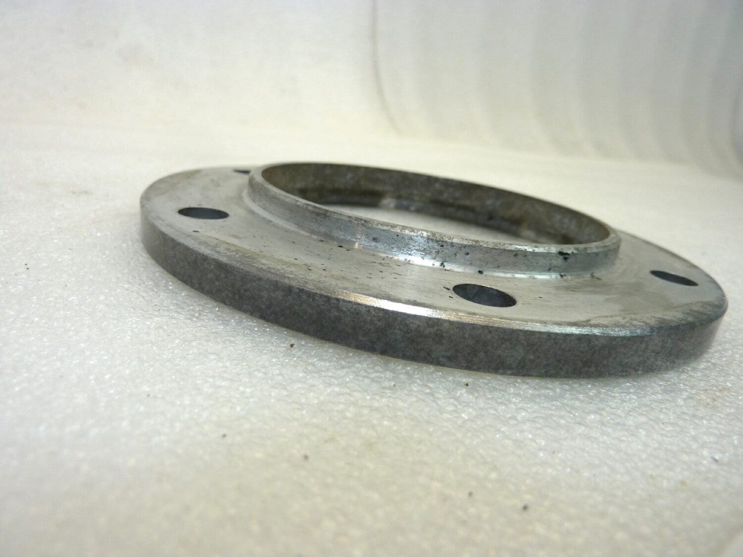 Flangia distanziale Guzzi 6 fori diam est 120 mm diam interno 75 mm spessore 8 mm - immagine 3
