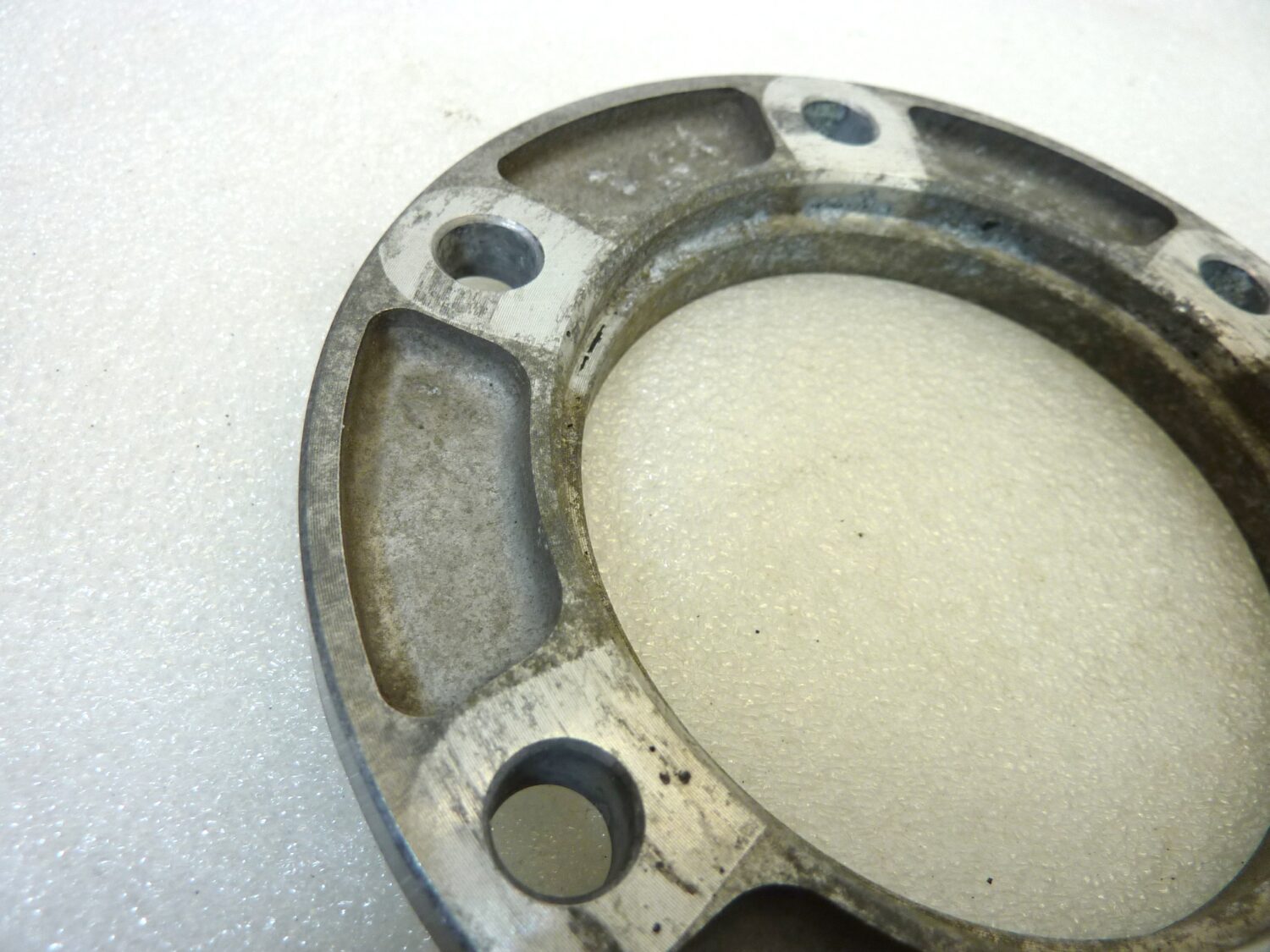 Flangia distanziale Guzzi 6 fori diam est 120 mm diam interno 75 mm spessore 8 mm - immagine 7