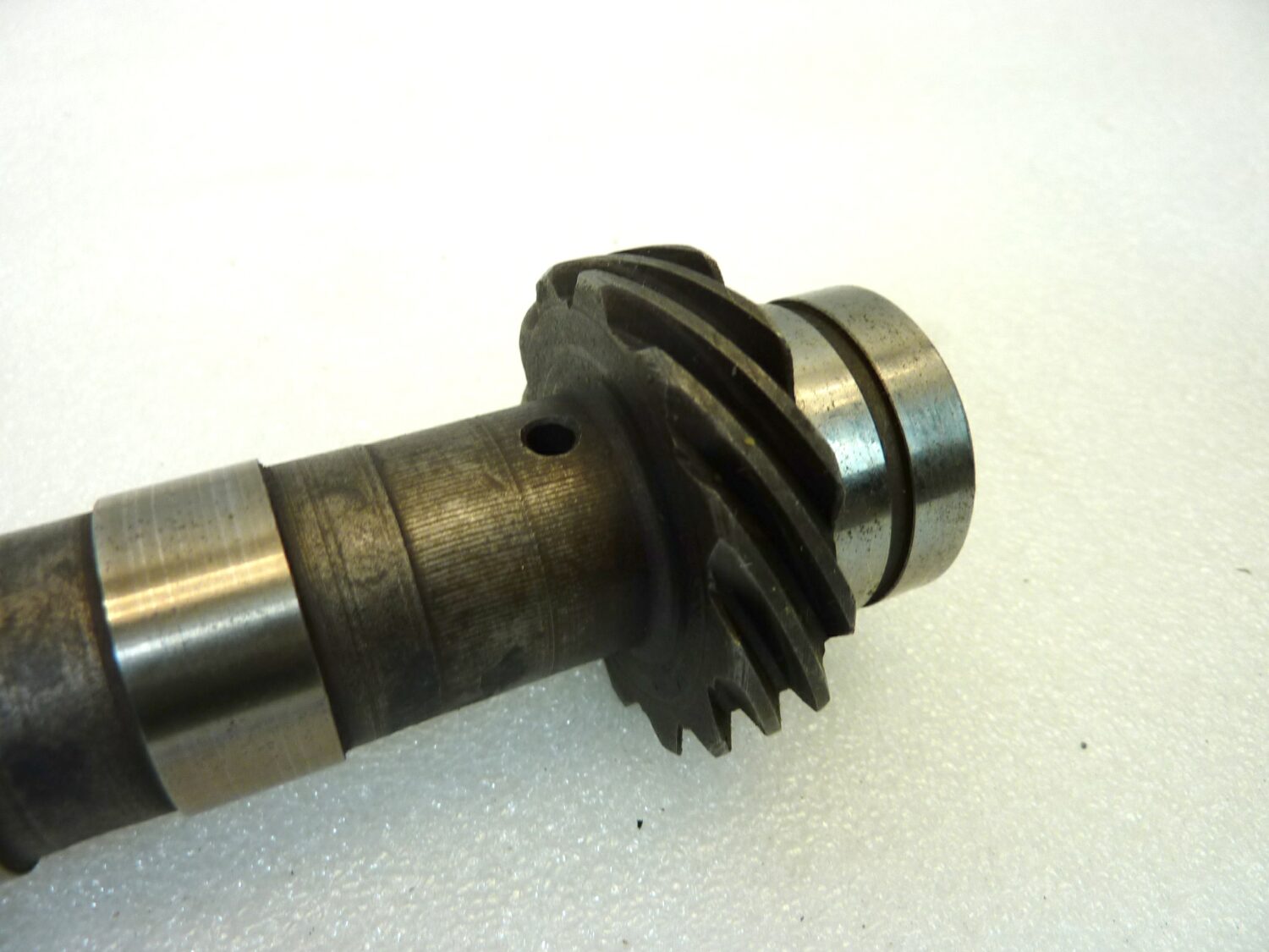 Albero a camme Guzzi 700 750 850 vedi foto altezza camma 32,9 mm - immagine 9