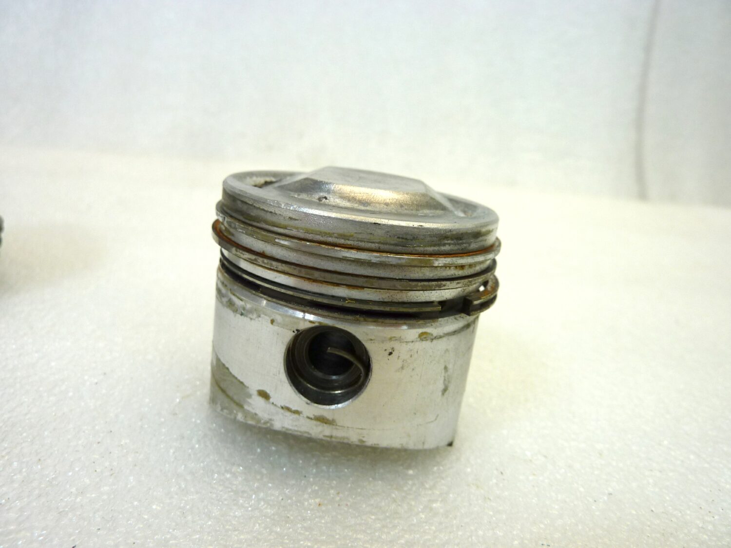 Coppia pistoni Guzzi 125 2C Mondial 2950 - immagine 15