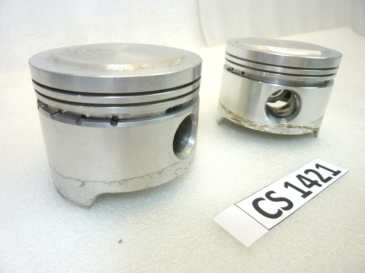 Coppia pistoni Guzzi California 2 1000 SP cod Asso 2402 Mondial 26392 Nuovo fondo di magazzino - VEDI FOTO - LEGGI DESCRIZIONE - immagine 2