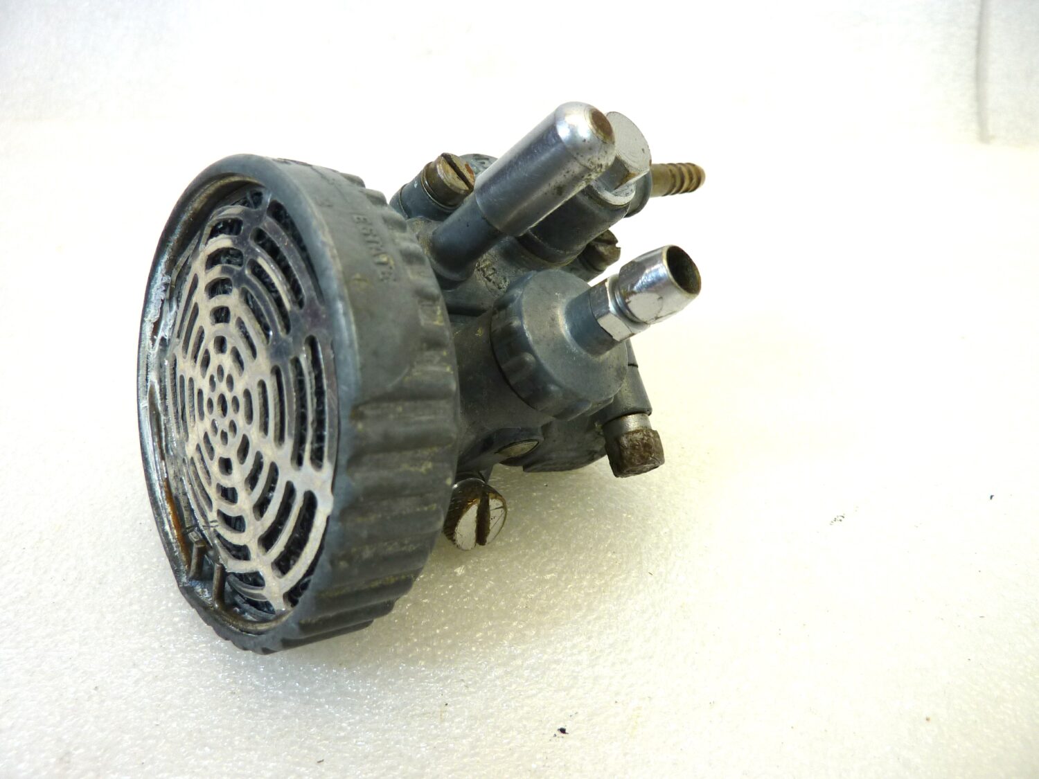 Carburatore Dell'Orto T 19 SA T19SA OGGETTO NON TESTATO, PROPOSTO COME DA RITROVAMENTO, COME DA FOTO, NON APERTO, NON VERIFICATO, SOLO PARZIALE PULIZIA ESTERNA - immagine 4