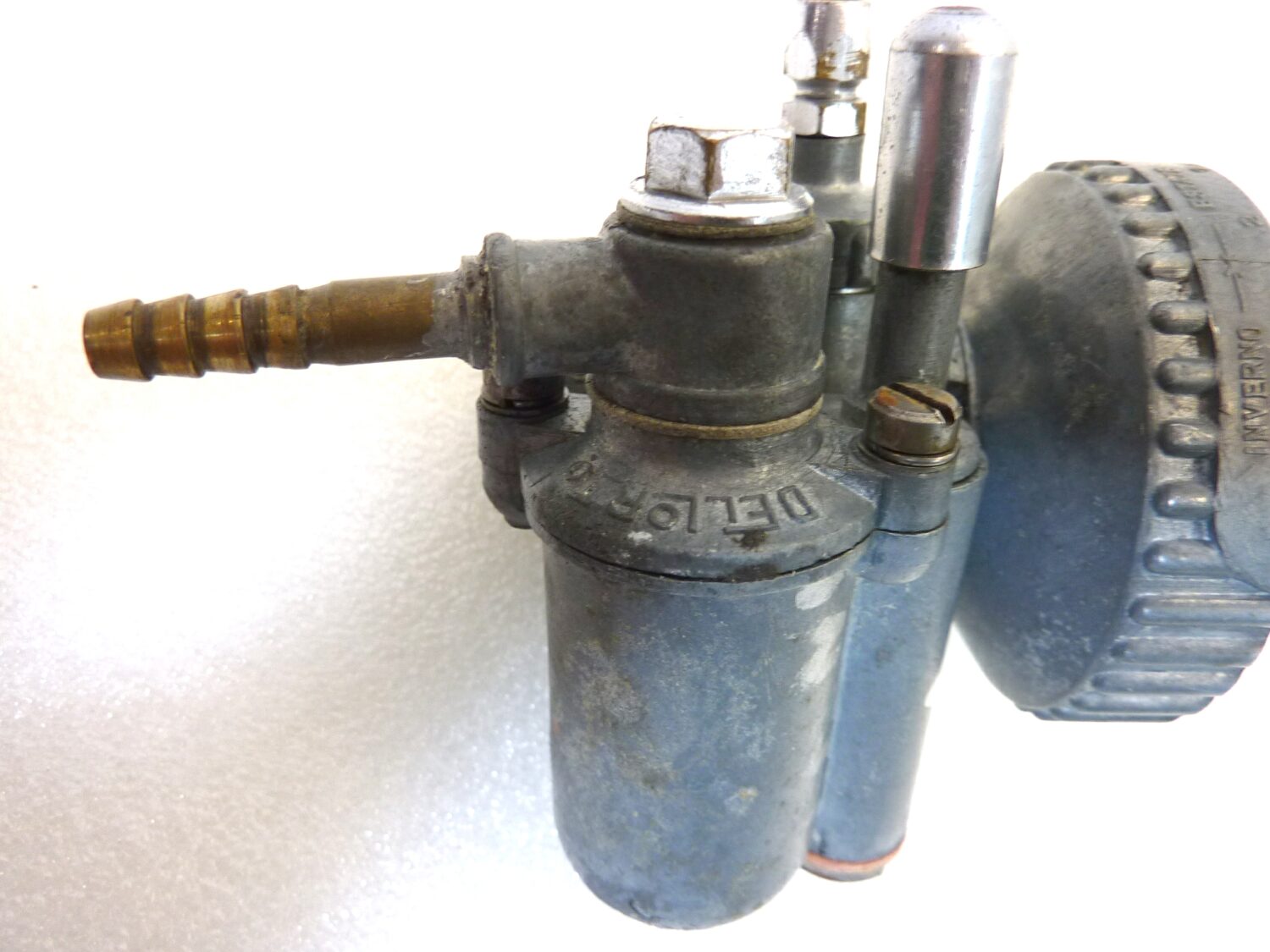 Carburatore Dell'Orto T 19 SA T19SA OGGETTO NON TESTATO, PROPOSTO COME DA RITROVAMENTO, COME DA FOTO, NON APERTO, NON VERIFICATO, SOLO PARZIALE PULIZIA ESTERNA - immagine 10