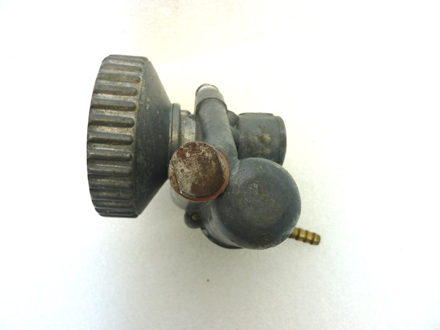 Carburatore Dell'Orto T 19 SA T19SA OGGETTO NON TESTATO, PROPOSTO COME DA RITROVAMENTO, COME DA FOTO, NON APERTO, NON VERIFICATO, SOLO PARZIALE PULIZIA ESTERNA - immagine 11
