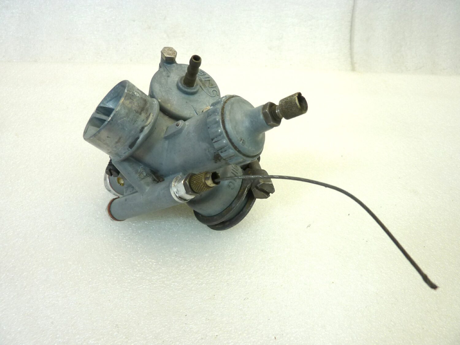 Carburatore Bing 1 18 12 OGGETTO NON TESTATO, PROPOSTO COME DA RITROVAMENTO, COME DA FOTO, NON APERTO, NON VERIFICATO, SOLO PARZIALE PULIZIA ESTERNA - immagine 4