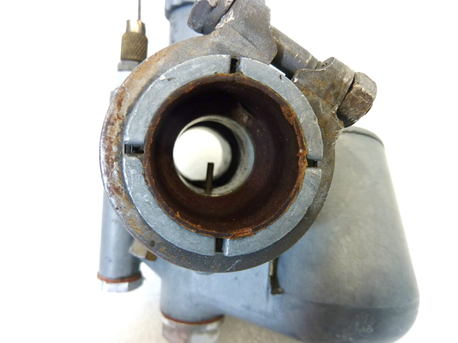 Carburatore Bing 1 18 12 OGGETTO NON TESTATO, PROPOSTO COME DA RITROVAMENTO, COME DA FOTO, NON APERTO, NON VERIFICATO, SOLO PARZIALE PULIZIA ESTERNA - immagine 11