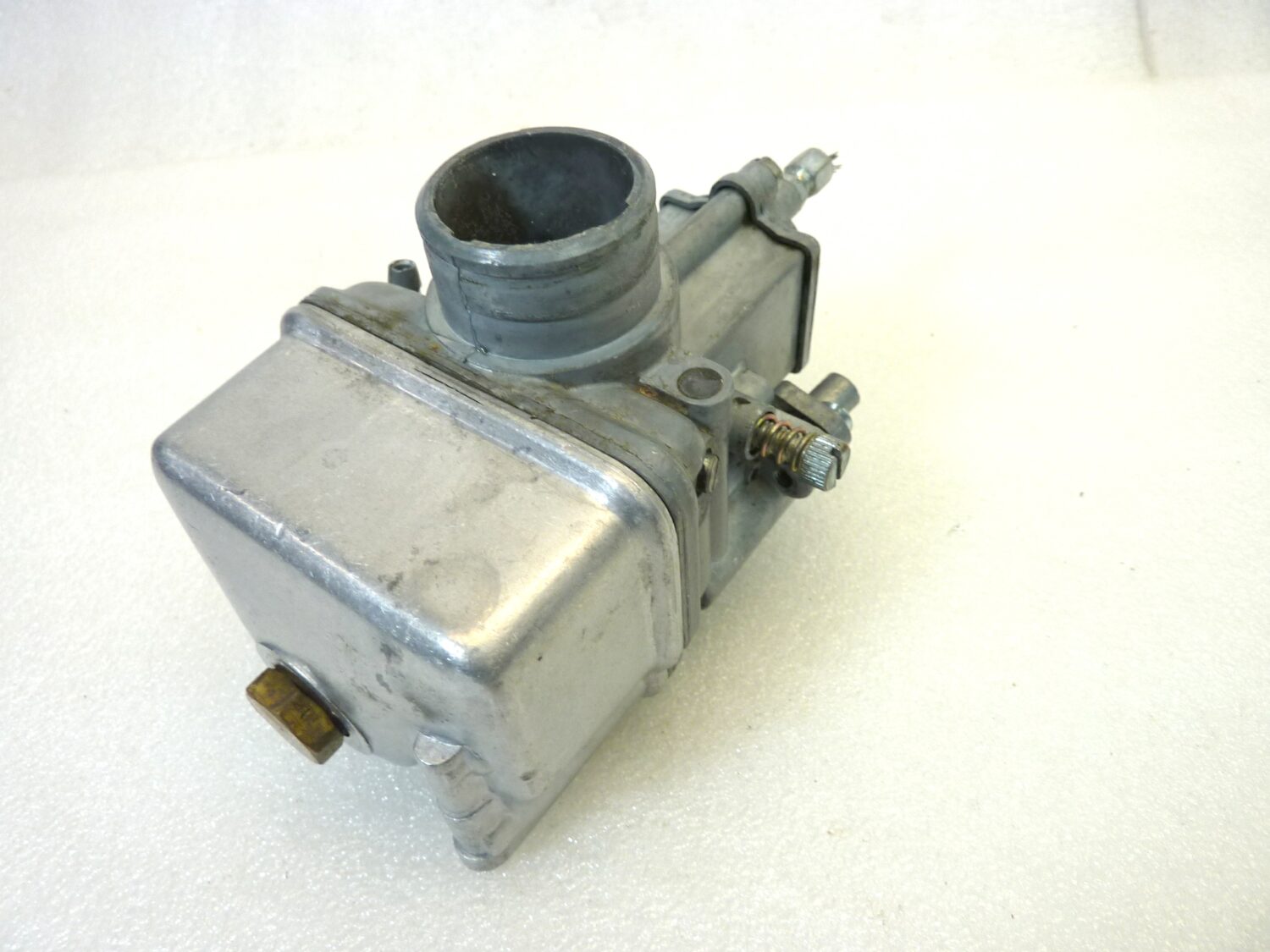 Carburatore Dell'Orto VHBZ 24 F S VHBZ24FS OGGETTO NON TESTATO, PROPOSTO COME DA RITROVAMENTO, COME DA FOTO, NON APERTO, NON VERIFICATO, SOLO PARZIALE PULIZIA ESTERNA - immagine 6