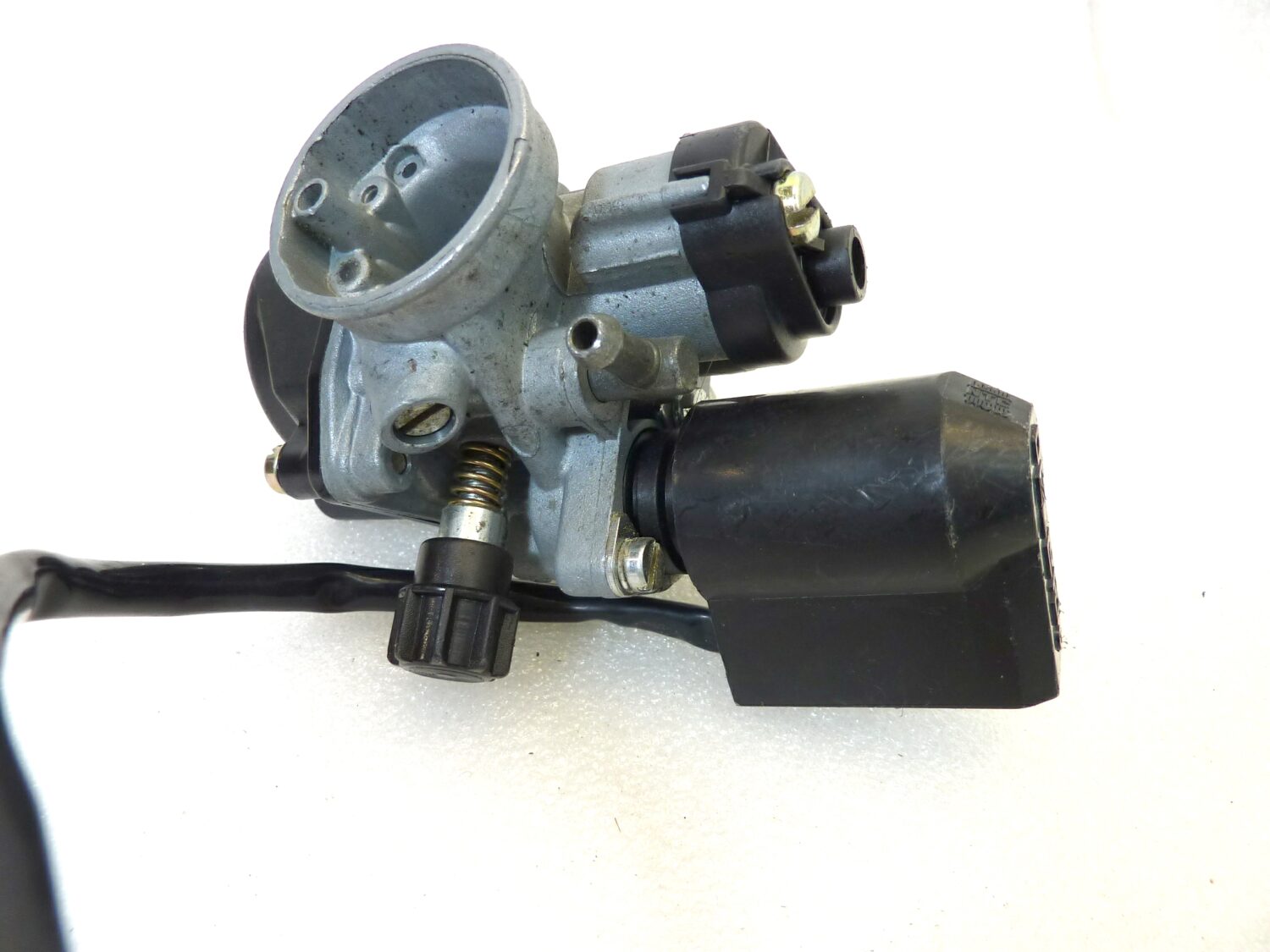 Carburatore Dell'Orto PHVA 17,5 PHVA17,5 OGGETTO NON TESTATO, PROPOSTO COME DA RITROVAMENTO, COME DA FOTO, NON APERTO, NON VERIFICATO, SOLO PARZIALE PULIZIA ESTERNA - immagine 5
