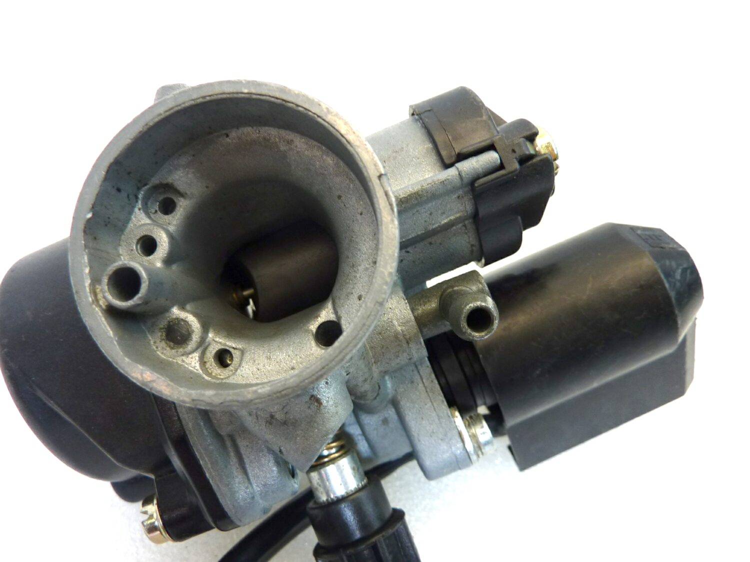 Carburatore Dell'Orto PHVA 17,5 PHVA17,5 OGGETTO NON TESTATO, PROPOSTO COME DA RITROVAMENTO, COME DA FOTO, NON APERTO, NON VERIFICATO, SOLO PARZIALE PULIZIA ESTERNA - immagine 6