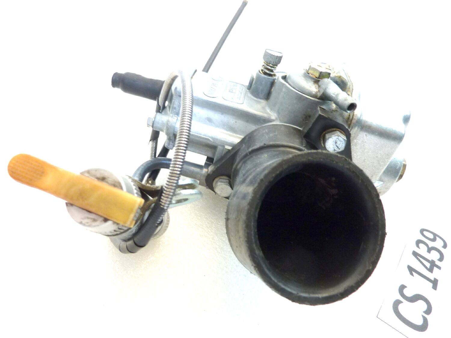Carburatore Dell'Orto VHBZ 24 F D con collettore Guzzi V35 e comando aria VHBZ24FD OGGETTO NON TESTATO, PROPOSTO COME DA RITROVAMENTO, COME DA FOTO, NON APERTO, NON VERIFICATO, SOLO PARZIALE PULIZIA ESTERNA - immagine 4