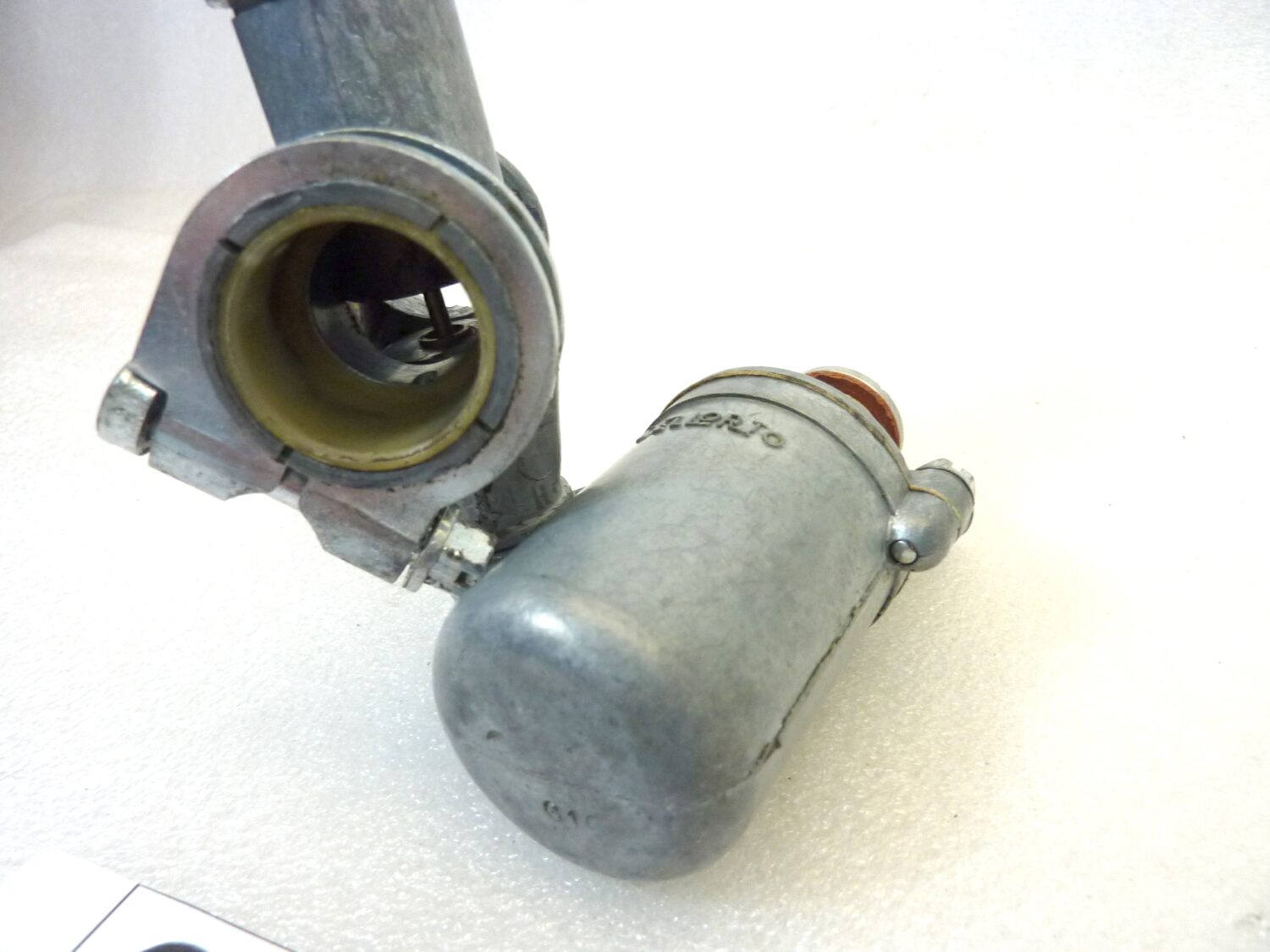 Carburatore Dell'Orto UA 19 S UA19S OGGETTO NON TESTATO, PROPOSTO COME DA RITROVAMENTO, COME DA FOTO, NON APERTO, NON VERIFICATO, SOLO PARZIALE PULIZIA ESTERNA - immagine 5
