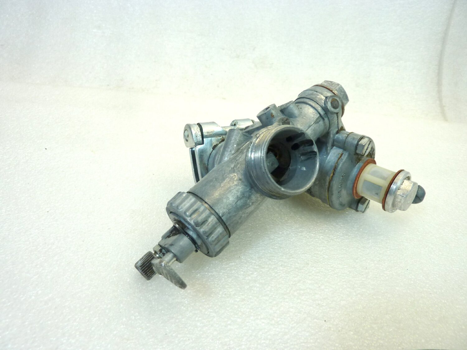 Carburatore Dell'Orto UA 19 S UA19S OGGETTO NON TESTATO, PROPOSTO COME DA RITROVAMENTO, COME DA FOTO, NON APERTO, NON VERIFICATO, SOLO PARZIALE PULIZIA ESTERNA - immagine 8
