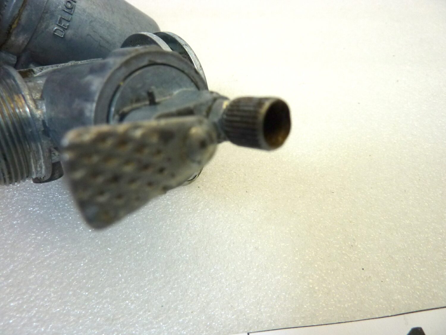 Carburatore Dell'Orto UA 19 S UA19S OGGETTO NON TESTATO, PROPOSTO COME DA RITROVAMENTO, COME DA FOTO, NON APERTO, NON VERIFICATO, SOLO PARZIALE PULIZIA ESTERNA - immagine 9