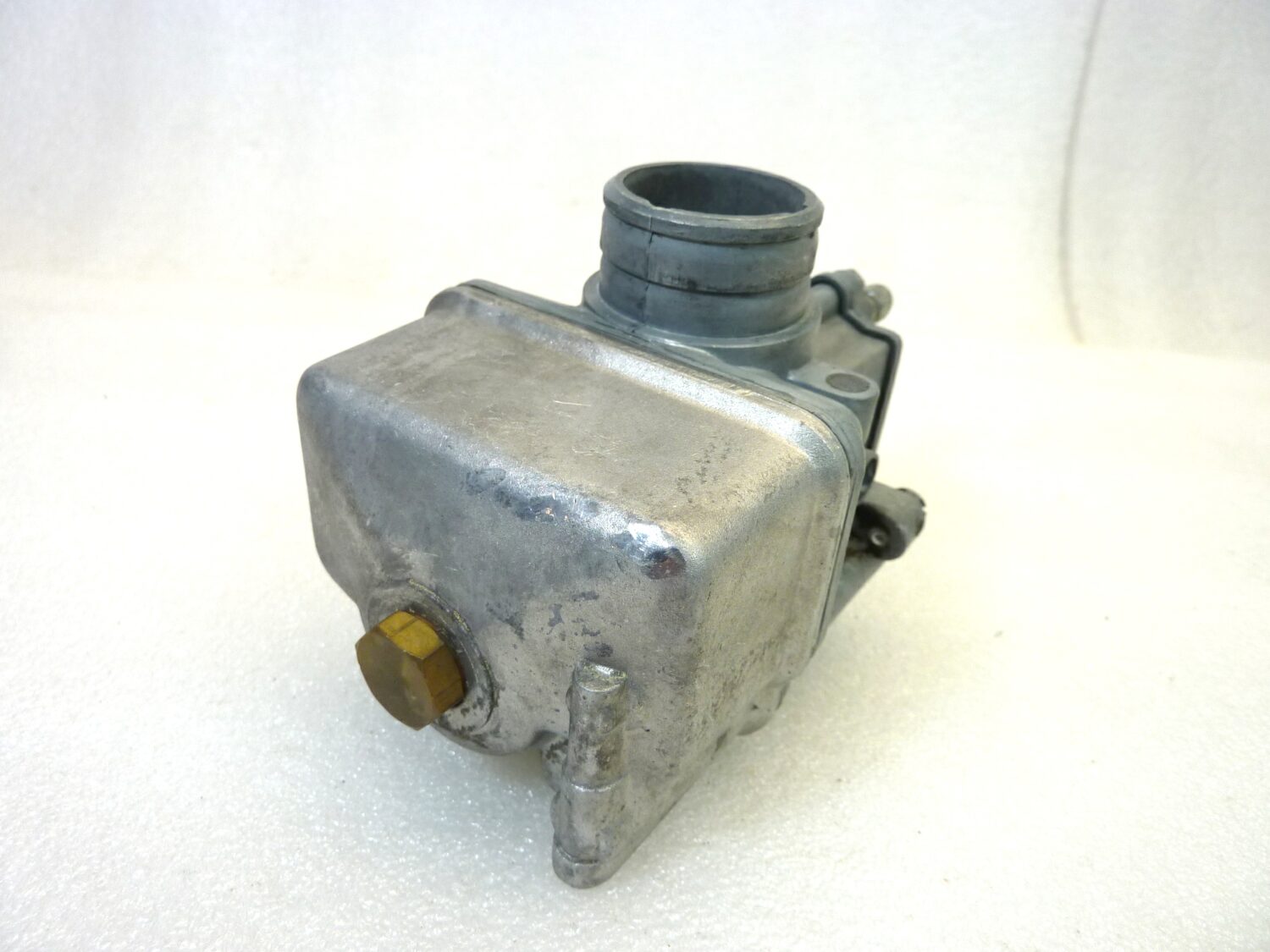 Carburatore Dell'Orto VHBZ 24 F D VHBZ24FD OGGETTO NON TESTATO, PROPOSTO COME DA RITROVAMENTO, COME DA FOTO, NON APERTO, NON VERIFICATO, SOLO PARZIALE PULIZIA ESTERNA - immagine 2