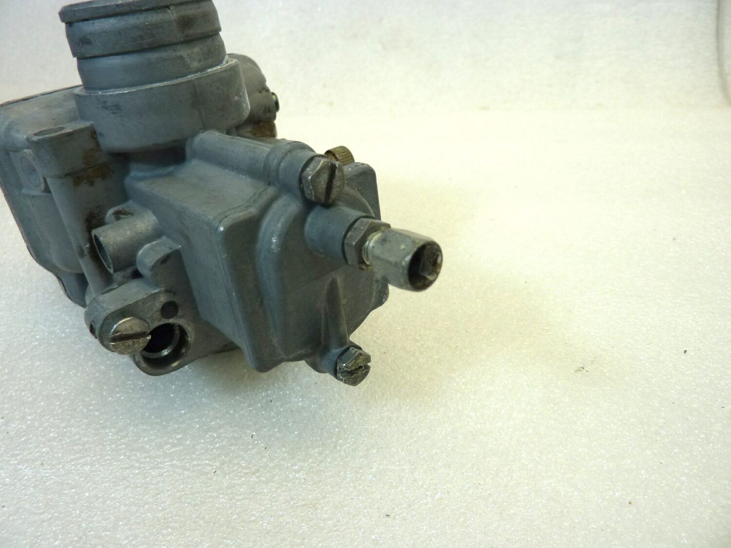 Carburatore Dell'Orto VHBZ 24 F D VHBZ24FD OGGETTO NON TESTATO, PROPOSTO COME DA RITROVAMENTO, COME DA FOTO, NON APERTO, NON VERIFICATO, SOLO PARZIALE PULIZIA ESTERNA - immagine 8