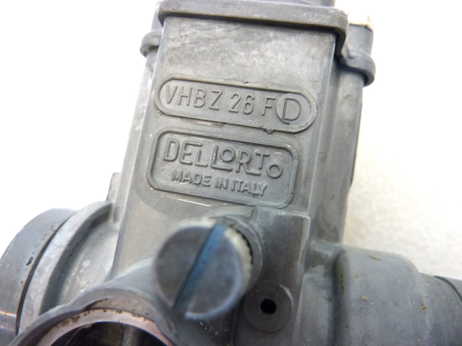 Carburatore Dell'Orto VHBZ 26 FD VHBZ26FD OGGETTO NON TESTATO, PROPOSTO COME DA RITROVAMENTO, COME DA FOTO, NON APERTO, NON VERIFICATO, SOLO PARZIALE PULIZIA ESTERNA - immagine 5