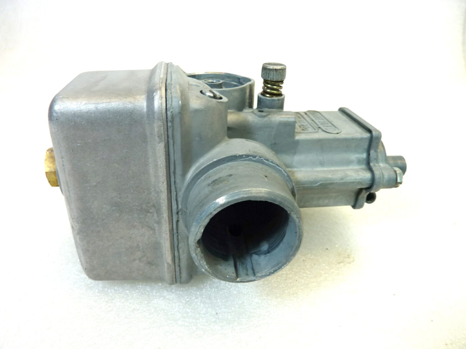 Carburatore Dell'Orto VHBZ 26 FD VHBZ26FD OGGETTO NON TESTATO, PROPOSTO COME DA RITROVAMENTO, COME DA FOTO, NON APERTO, NON VERIFICATO, SOLO PARZIALE PULIZIA ESTERNA - immagine 7