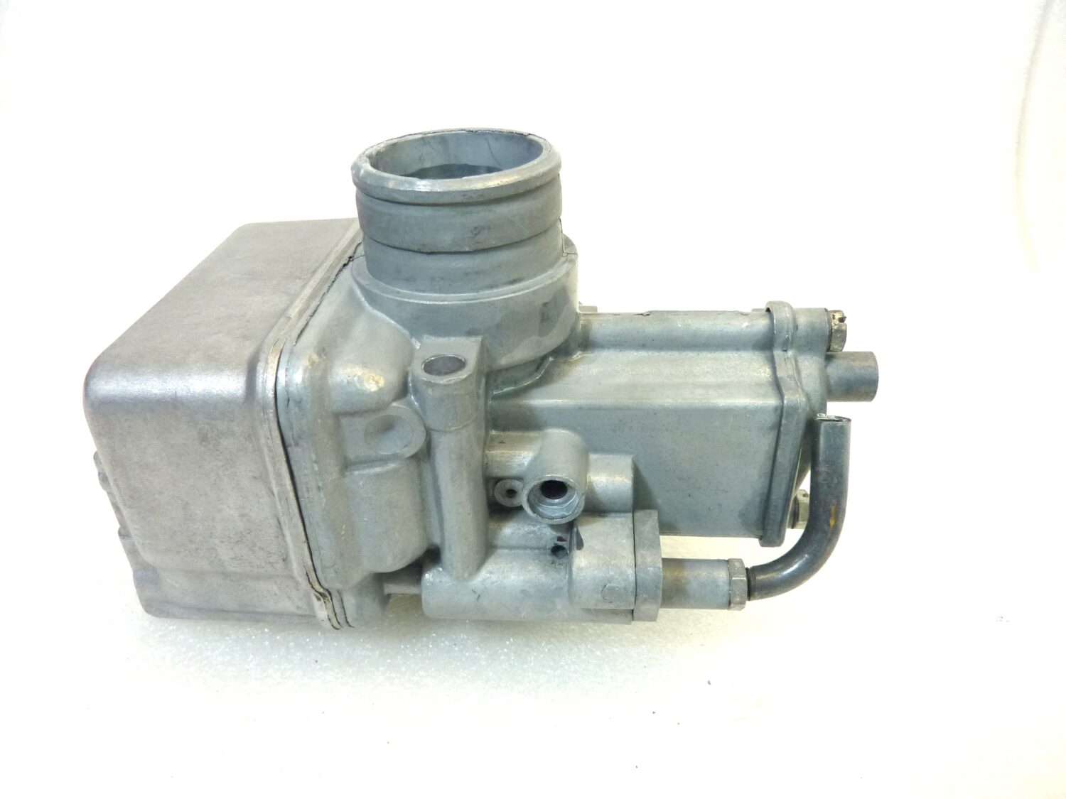 Carburatore Dell'Orto VHBZ 26 FD VHBZ26FD OGGETTO NON TESTATO, PROPOSTO COME DA RITROVAMENTO, COME DA FOTO, NON APERTO, NON VERIFICATO, SOLO PARZIALE PULIZIA ESTERNA - immagine 8