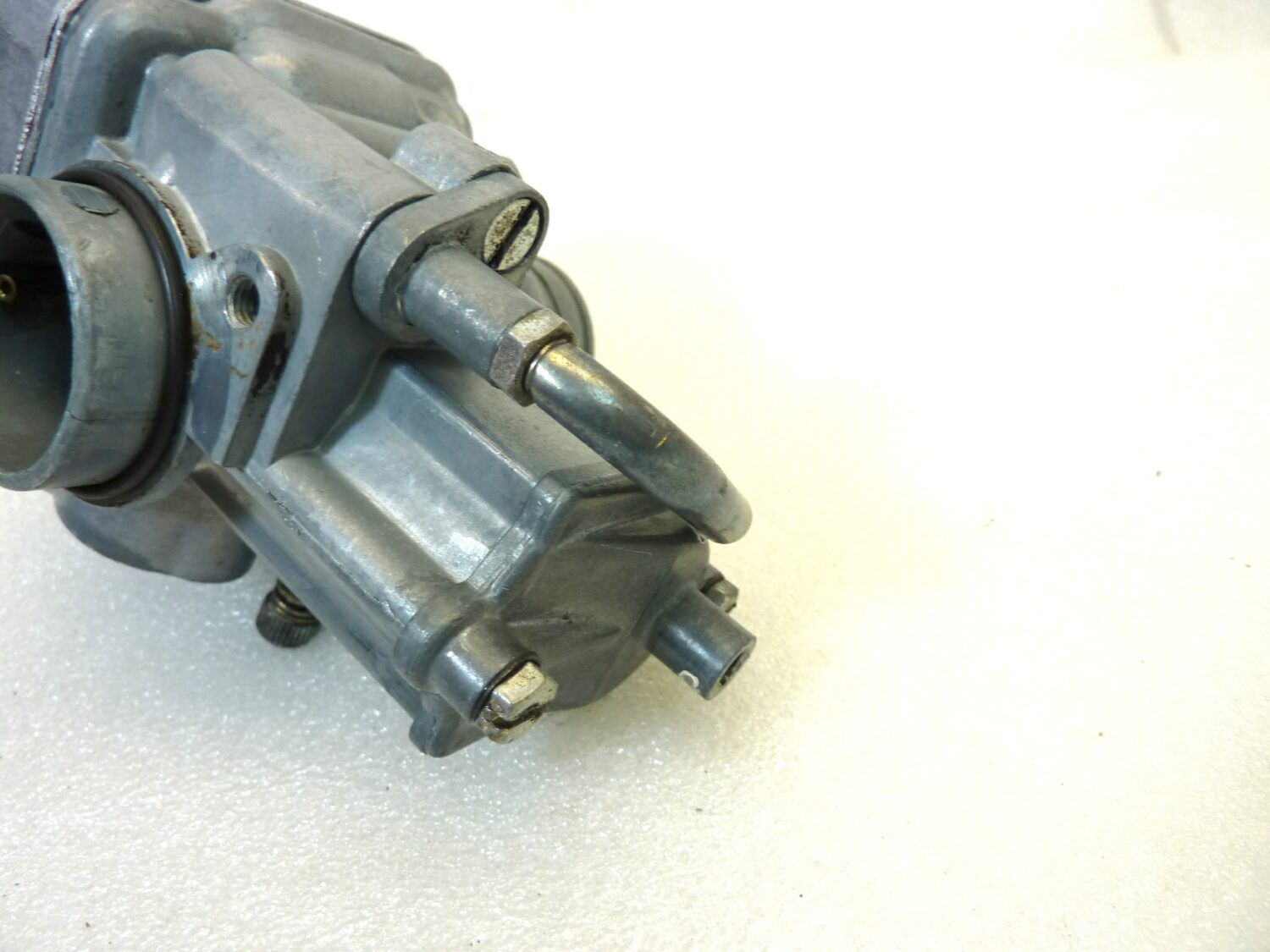 Carburatore Dell'Orto VHBZ 26 FD VHBZ26FD OGGETTO NON TESTATO, PROPOSTO COME DA RITROVAMENTO, COME DA FOTO, NON APERTO, NON VERIFICATO, SOLO PARZIALE PULIZIA ESTERNA - immagine 11