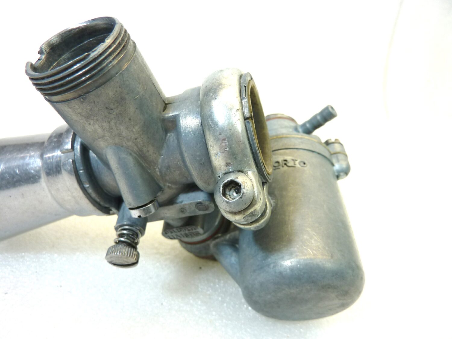 Carburatore Dell'Orto UA 16 BS UA16BS come da foto con trombetta OGGETTO NON TESTATO, PROPOSTO COME DA RITROVAMENTO, COME DA FOTO, NON APERTO, NON VERIFICATO, SOLO PARZIALE PULIZIA ESTERNA - immagine 3