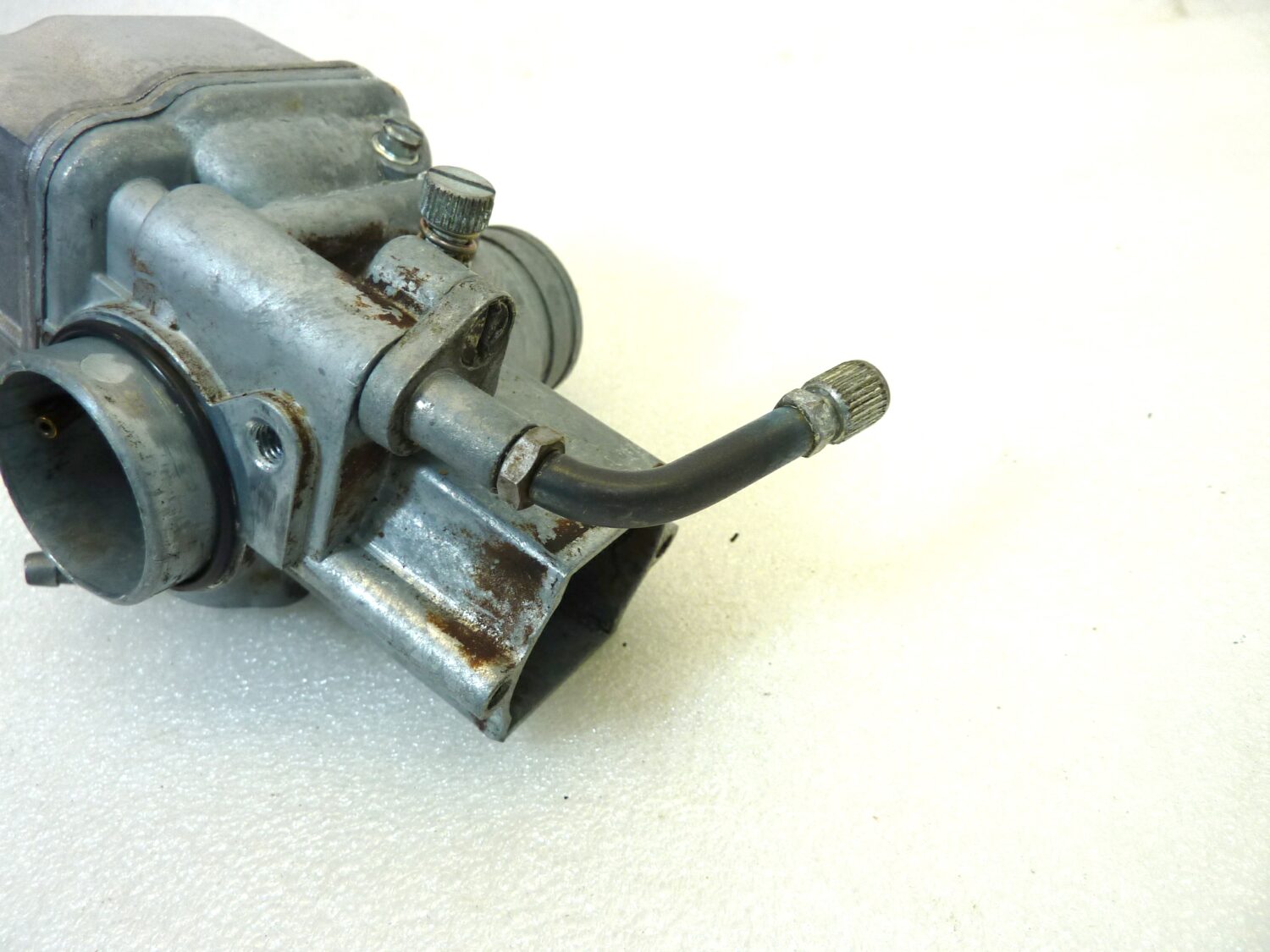 Carburatore Dell'Orto VHBZ 26 FS VHBZ26FS OGGETTO NON TESTATO, PROPOSTO COME DA RITROVAMENTO, COME DA FOTO, NON APERTO, NON VERIFICATO, SOLO PARZIALE PULIZIA ESTERNA - immagine 10