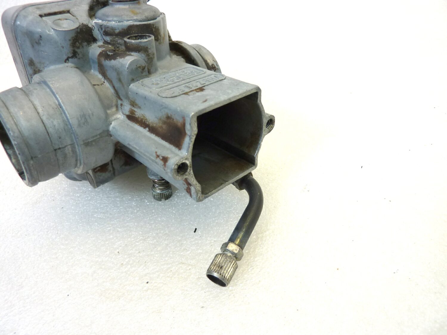 Carburatore Dell'Orto VHBZ 26 FS VHBZ26FS OGGETTO NON TESTATO, PROPOSTO COME DA RITROVAMENTO, COME DA FOTO, NON APERTO, NON VERIFICATO, SOLO PARZIALE PULIZIA ESTERNA - immagine 11