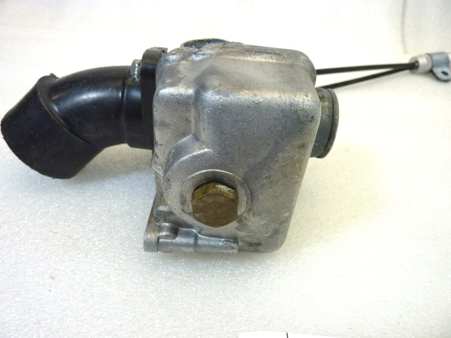 Carburatore Dell'Orto VHBZ 24 FS VHBZ24FS con collettore Guzzi V35 e comando aria OGGETTO NON TESTATO, PROPOSTO COME DA RITROVAMENTO, COME DA FOTO, NON APERTO, NON VERIFICATO, SOLO PARZIALE PULIZIA ESTERNA - immagine 3