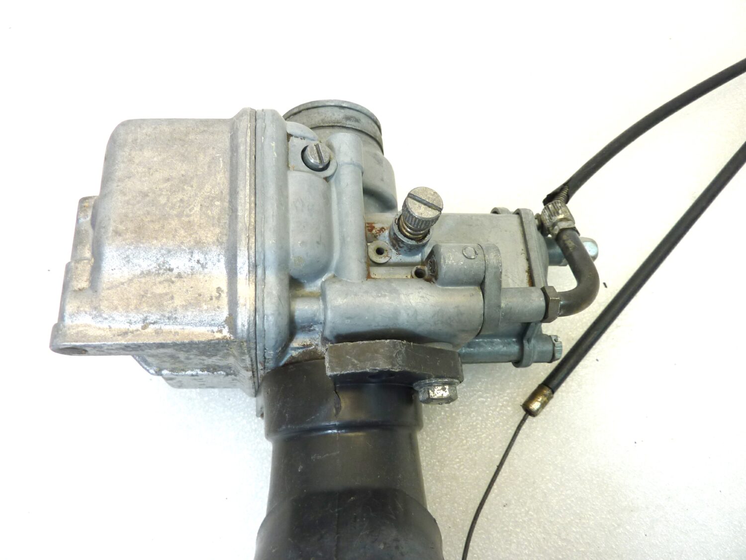 Carburatore Dell'Orto VHBZ 24 FS VHBZ24FS con collettore Guzzi V35 e comando aria OGGETTO NON TESTATO, PROPOSTO COME DA RITROVAMENTO, COME DA FOTO, NON APERTO, NON VERIFICATO, SOLO PARZIALE PULIZIA ESTERNA - immagine 8