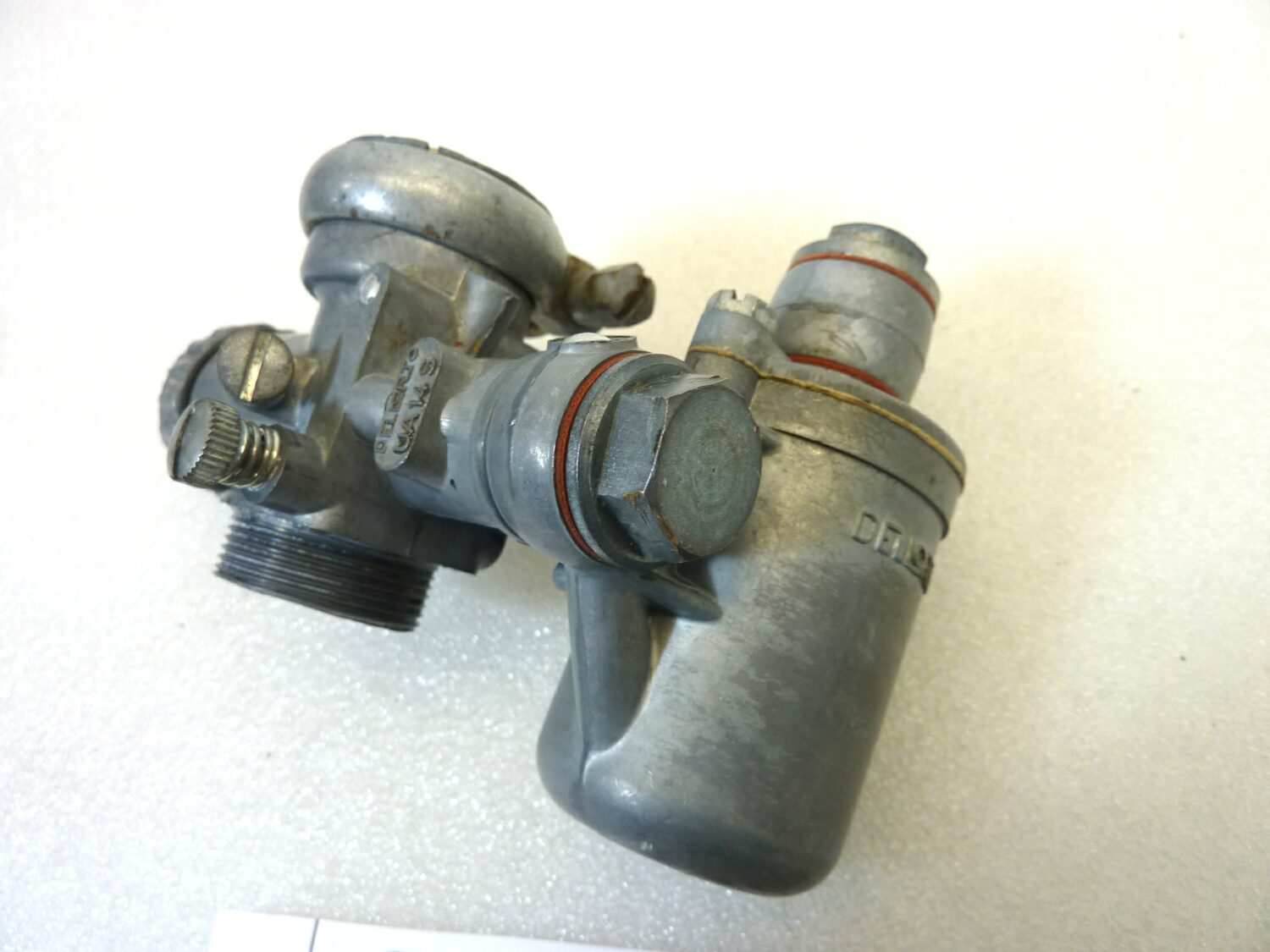 Carburatore Dell'Orto UA 14 S UA14S OGGETTO NON TESTATO, PROPOSTO COME DA RITROVAMENTO, COME DA FOTO, NON APERTO, NON VERIFICATO, SOLO PARZIALE PULIZIA ESTERNA - immagine 3