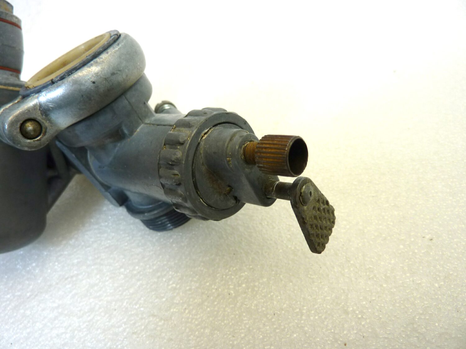 Carburatore Dell'Orto UA 14 S UA14S OGGETTO NON TESTATO, PROPOSTO COME DA RITROVAMENTO, COME DA FOTO, NON APERTO, NON VERIFICATO, SOLO PARZIALE PULIZIA ESTERNA - immagine 12