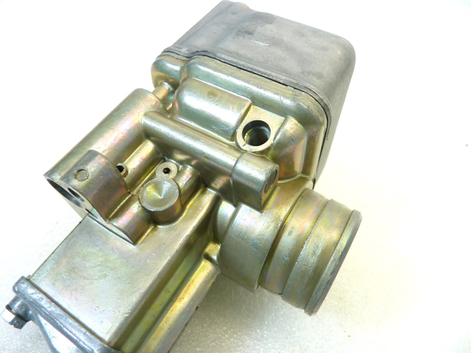 Carburatore Dell'Orto VHBZ 24 DS VHBZ24DS OGGETTO NON TESTATO, PROPOSTO COME DA RITROVAMENTO, COME DA FOTO, NON APERTO, NON VERIFICATO, SOLO PARZIALE PULIZIA ESTERNA - immagine 12