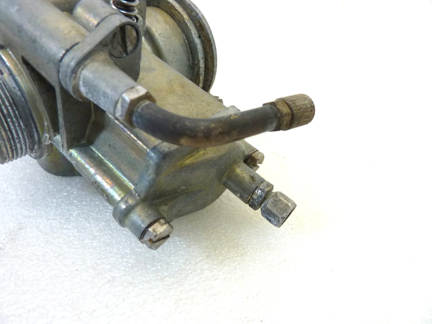 Carburatore Dell'Orto VHB 26 BS VHB26BS OGGETTO NON TESTATO, PROPOSTO COME DA RITROVAMENTO, COME DA FOTO, NON APERTO, NON VERIFICATO, SOLO PARZIALE PULIZIA ESTERNA - immagine 9