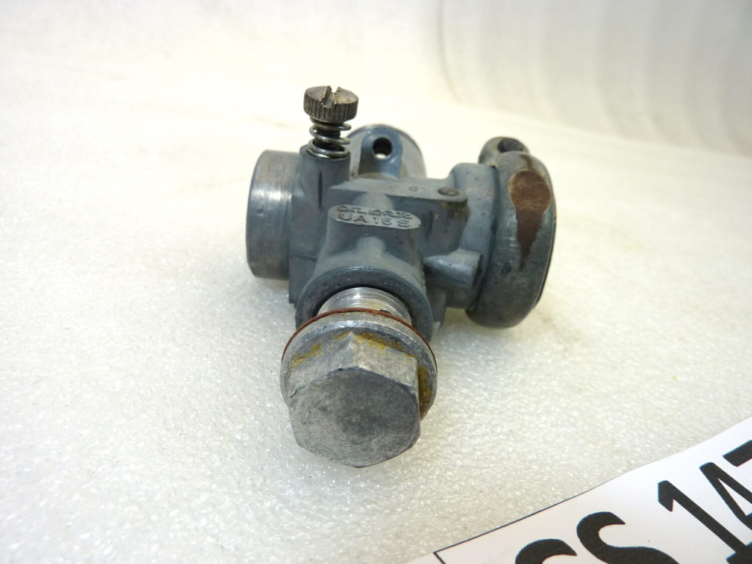 Corpo carburatore Dell'Orto UA 16 S UA16S OGGETTO NON TESTATO, PROPOSTO COME DA RITROVAMENTO, COME DA FOTO, NON APERTO, NON VERIFICATO, SOLO PARZIALE PULIZIA ESTERNA - immagine 3