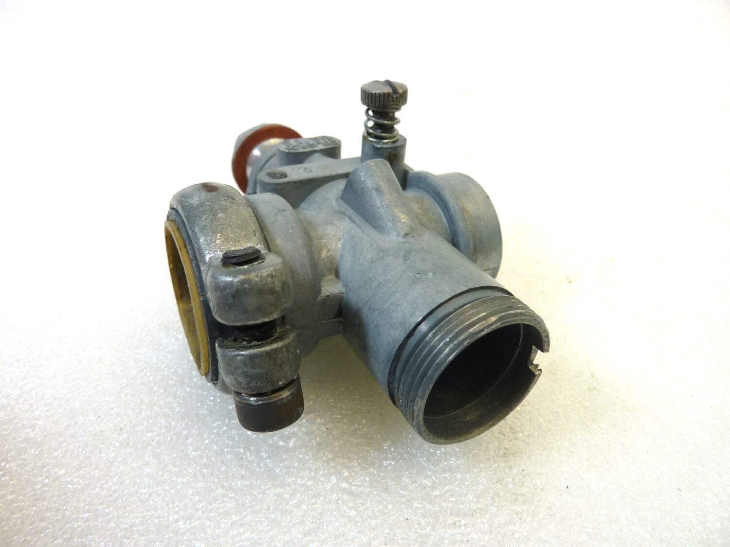 Corpo carburatore Dell'Orto UA 16 S UA16S OGGETTO NON TESTATO, PROPOSTO COME DA RITROVAMENTO, COME DA FOTO, NON APERTO, NON VERIFICATO, SOLO PARZIALE PULIZIA ESTERNA - immagine 5